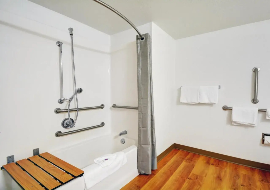 Motel 6-Seekonk, MA - Providence East