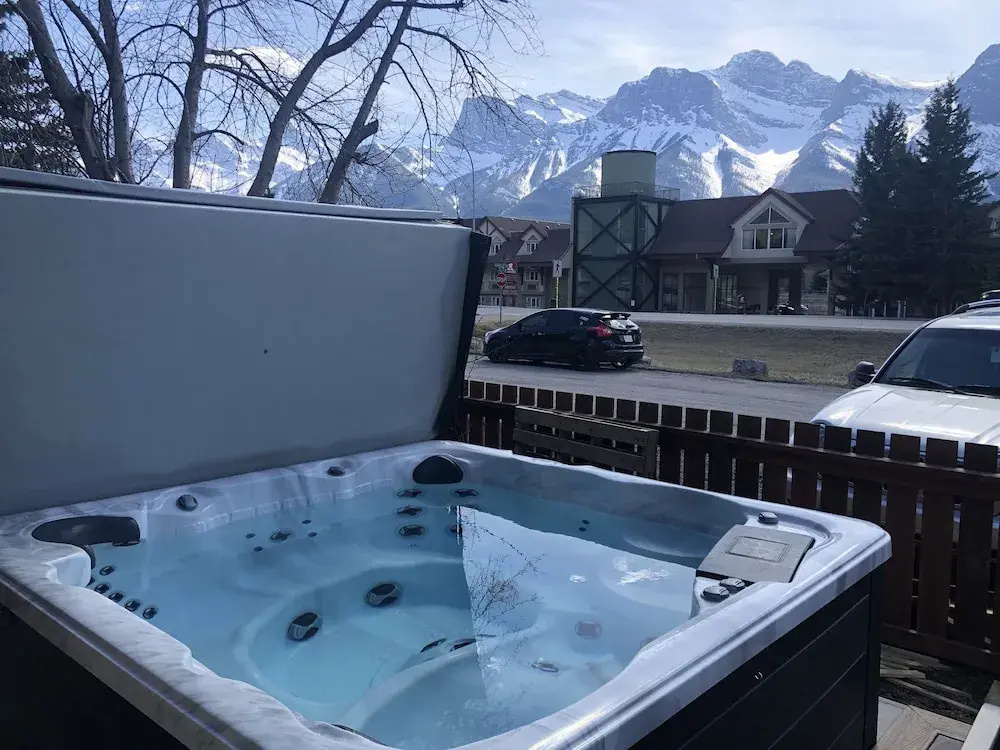Mountain View Escape with Private Hot Tub & Patio