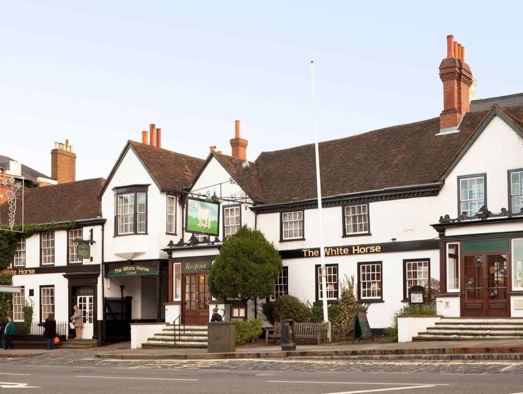 The White Horse - A Heartwood Inn