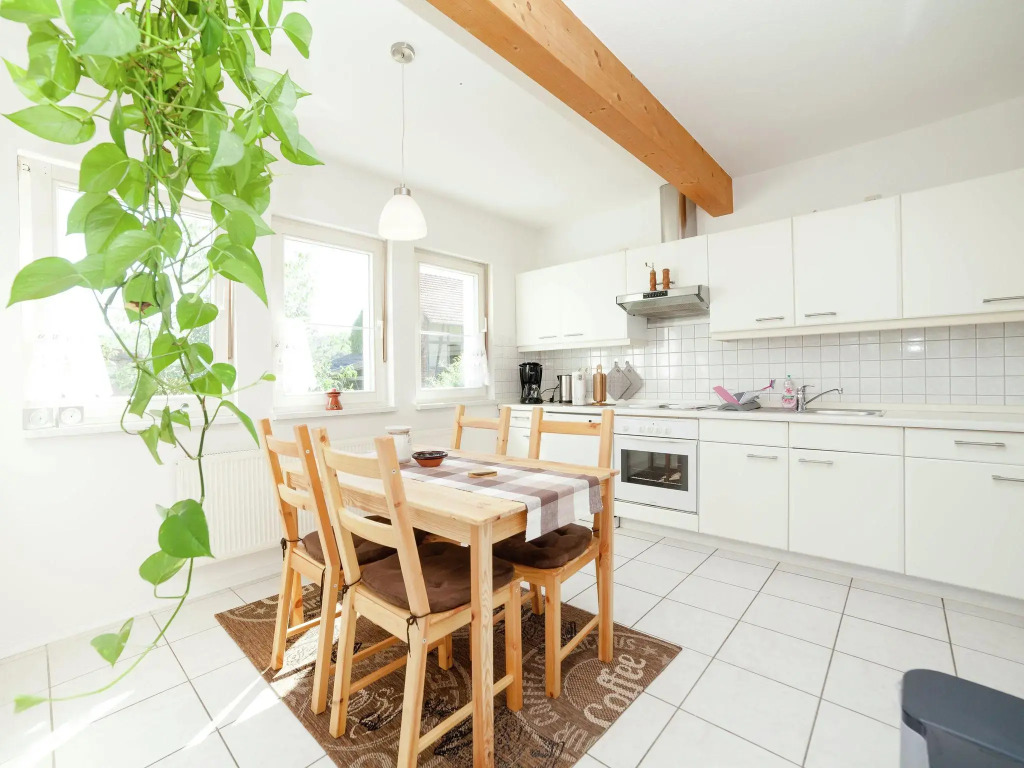 Ferienwohnung in Densberg mit Terrasse