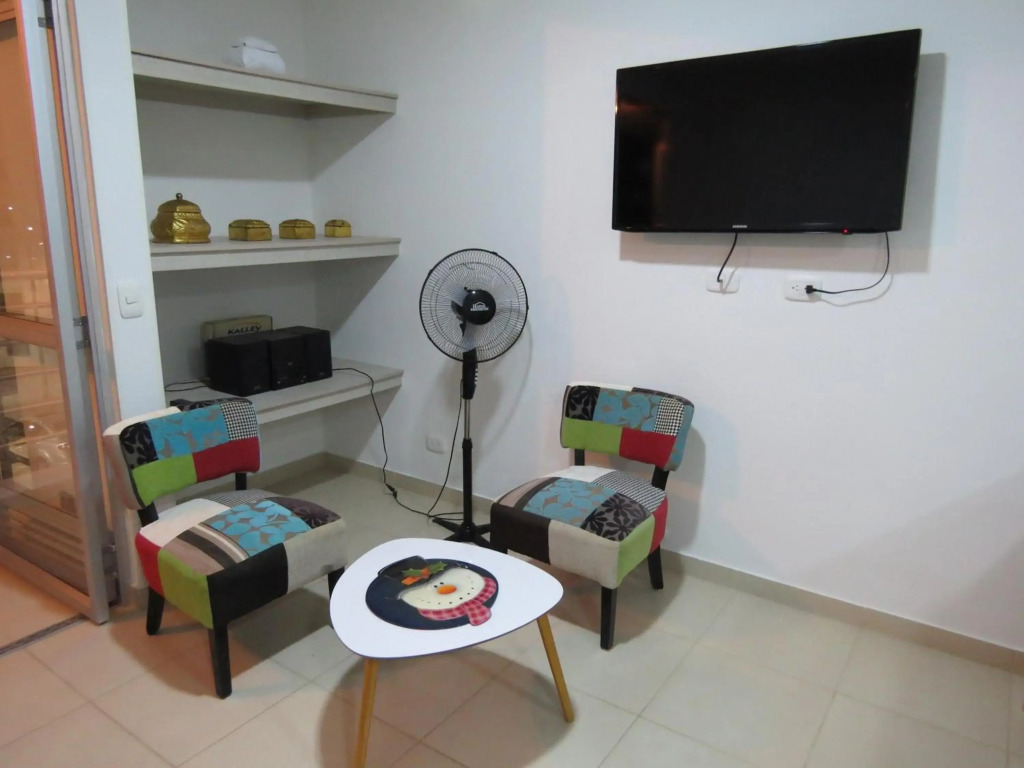 Precioso apartamento con piscina y wifi
