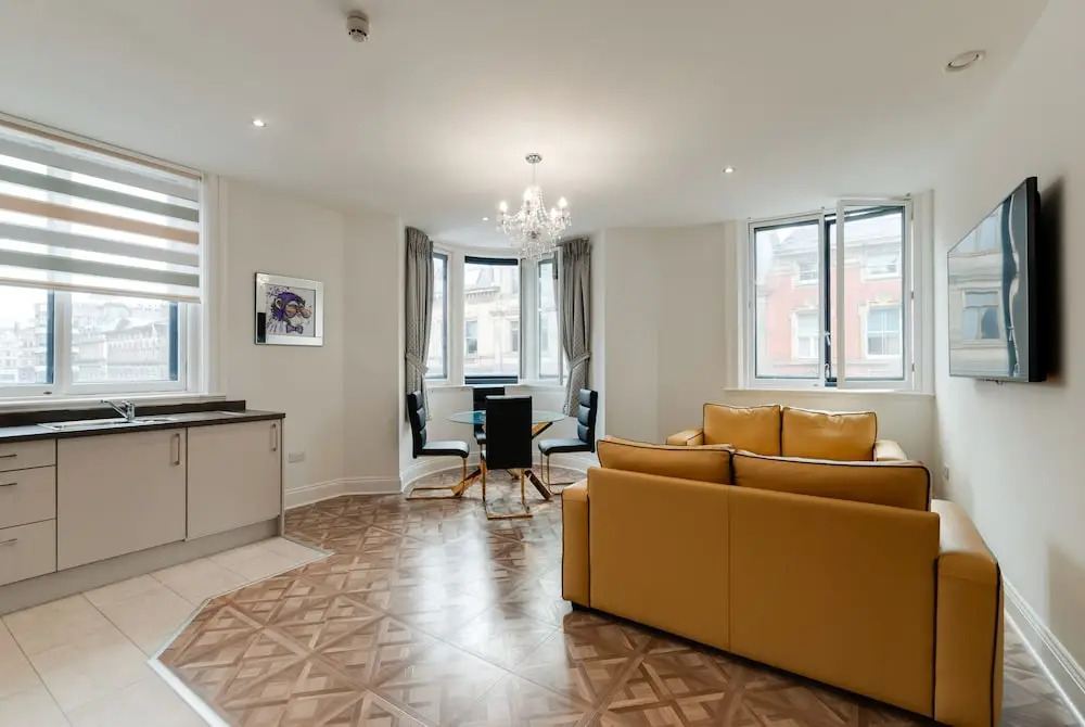 Temple Court Cavern Quarter Apartments by Happy Days