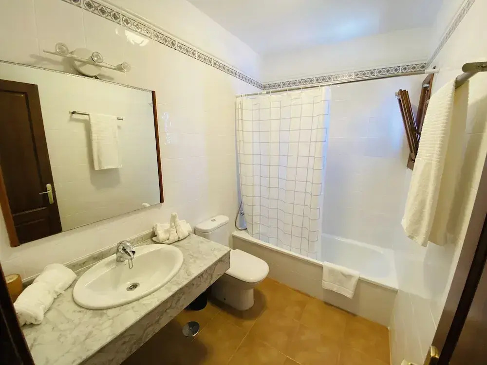 Individual Villa With Heated Solar Energy Pool With a Temperature of 30