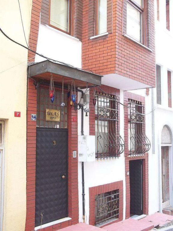 Ulas Suites & Apartments