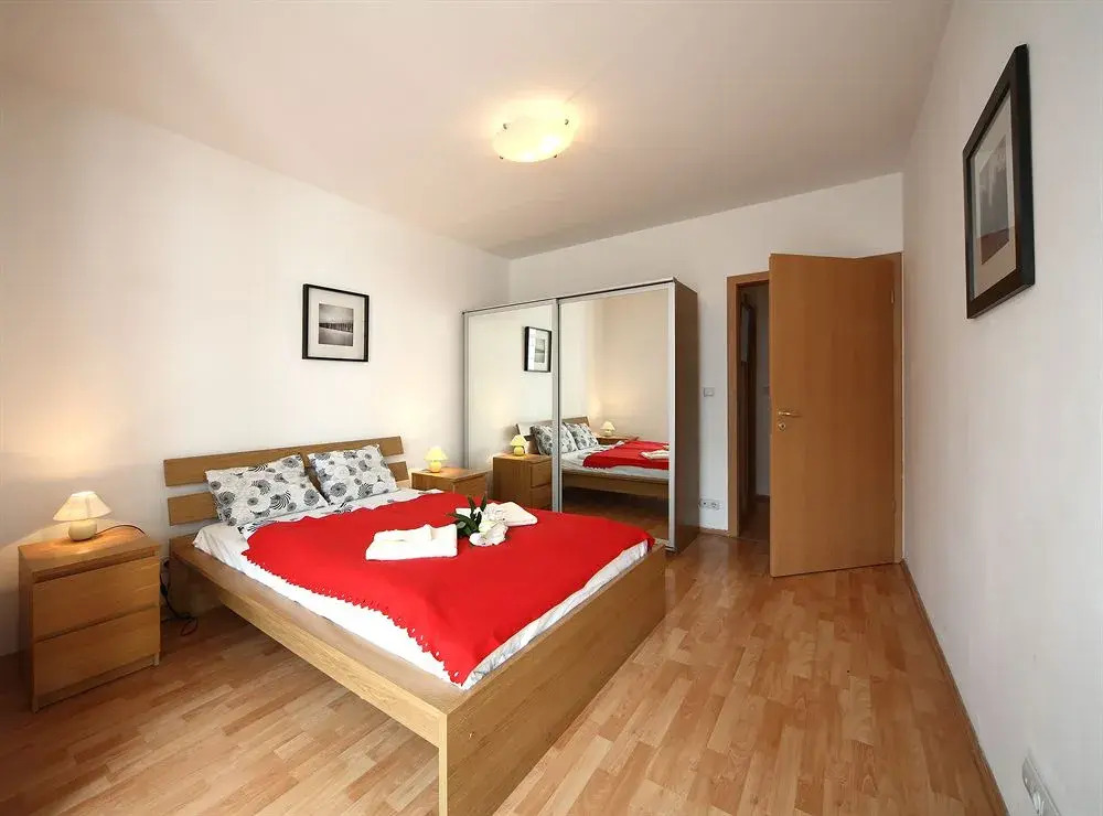 Acacia Apartments