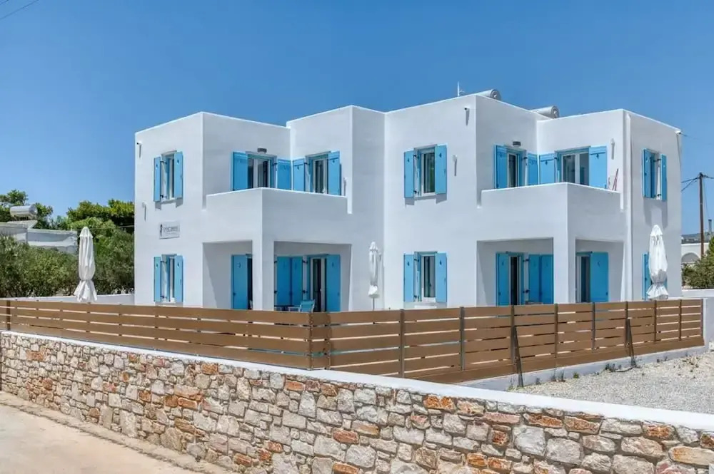 Seaside Splendor - Apollo s Poolside Retreat