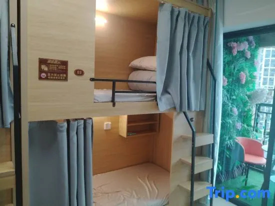 Yangfan Youth Female-Only Inn