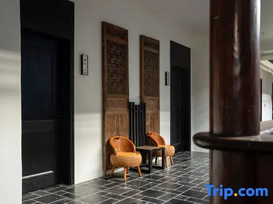 Nine Rooms Garden Hotel (Qixia Zen Temple Branch)