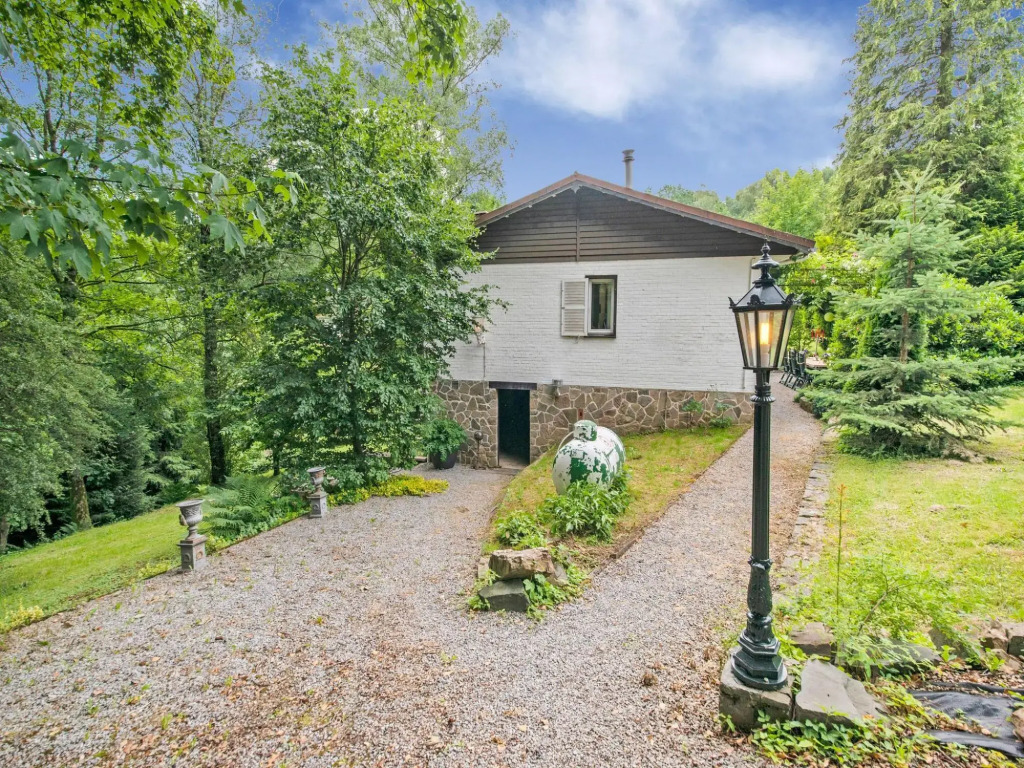 Cozy Hideaway in Ferrières