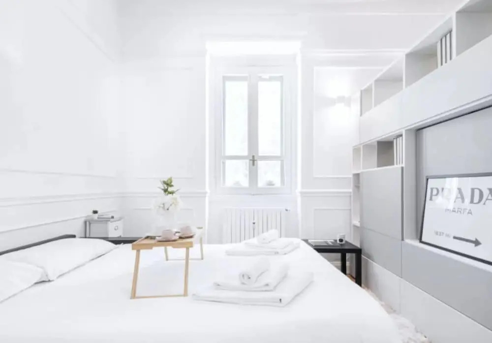 Acquileia - Stylish Loft Steps From Corso Magenta