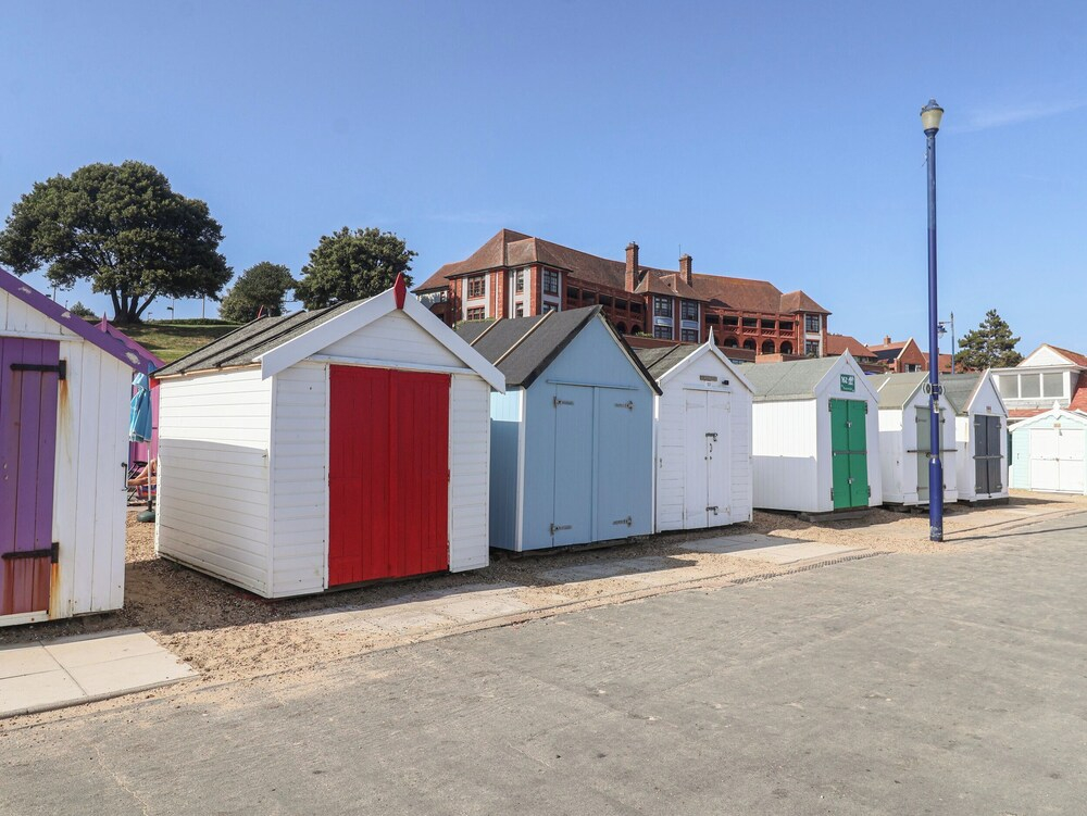 Old Felixstowe, Bath Road