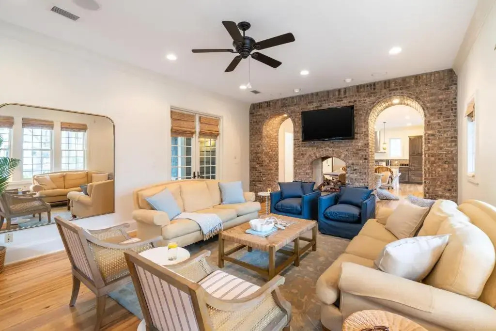 Family Home Beach Access Private Guest House