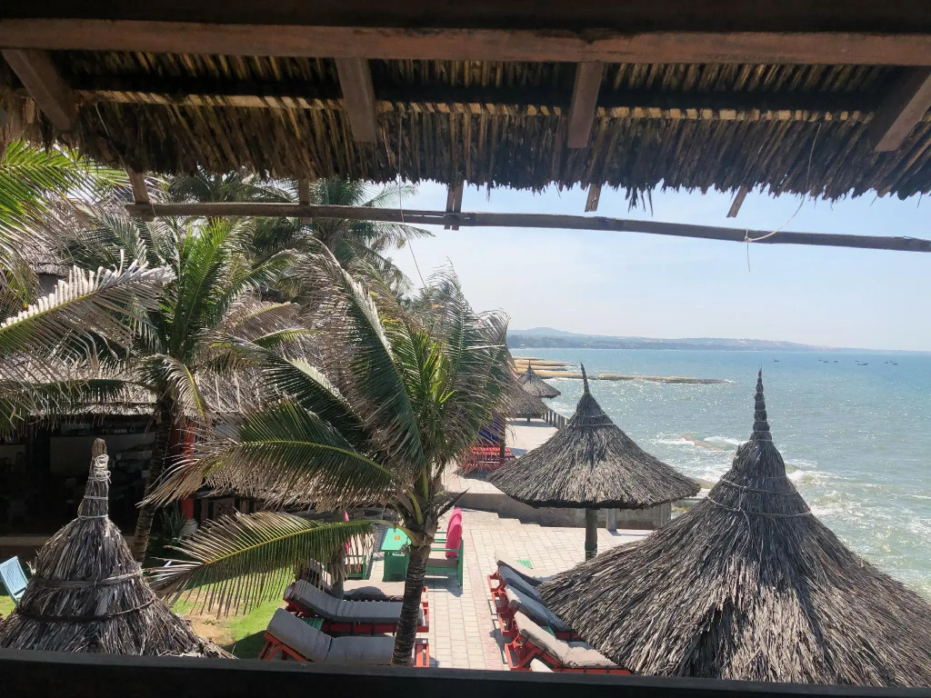 Full Moon Beach Resort
