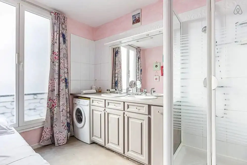 Fashion Photographer's Apartment in Le Marais-bastille
