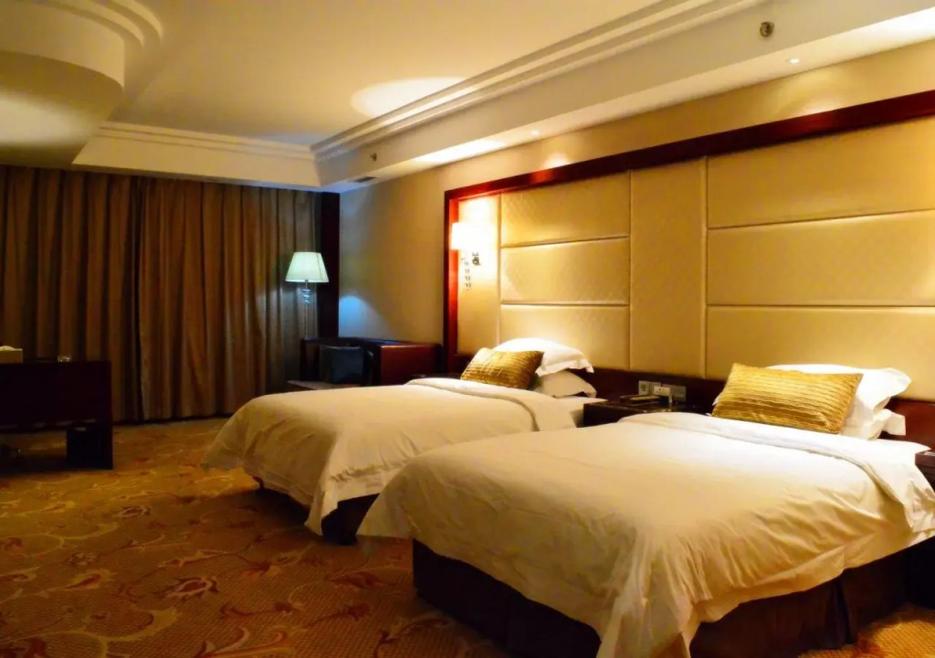 Tianjin Huaxin Peninsula Hotel
