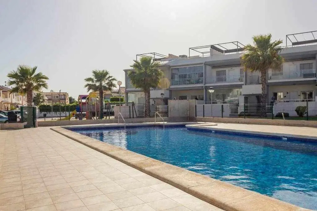 Pink OASIS-Orihuela Costa