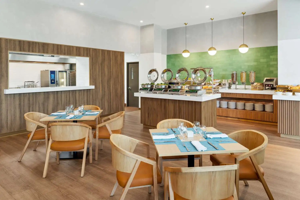 Hilton Garden Inn San Jose Airport City Mall