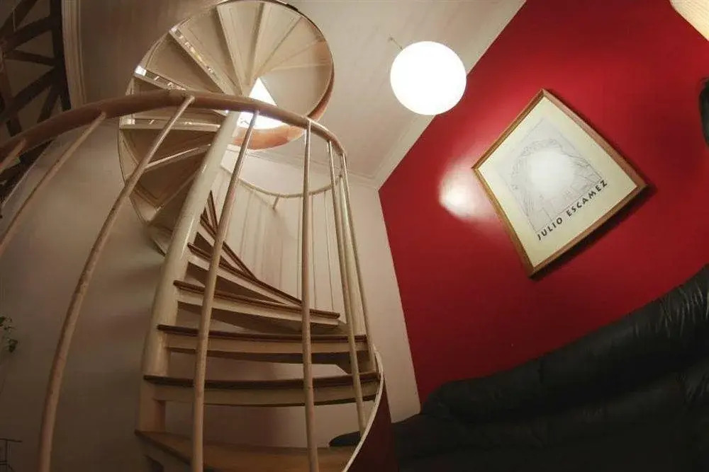 Ottavia Hostelling