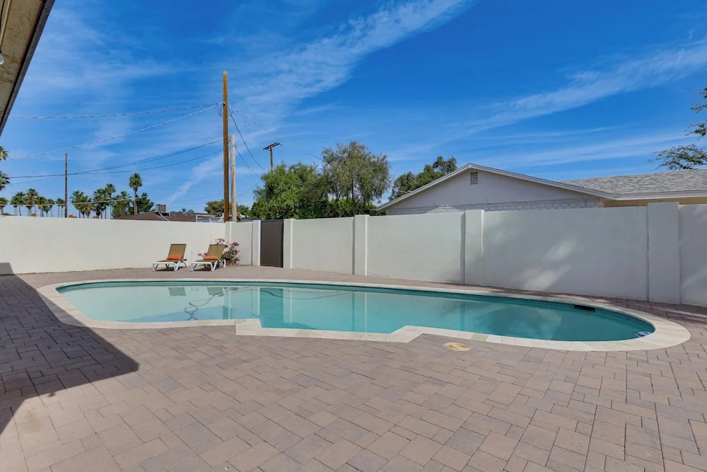 Great for Families! Desert Oasis 2 Mi to Old Town