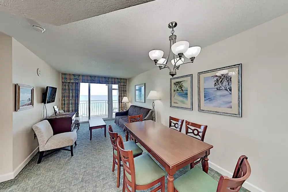 Beachfront Getaway W/ Pools, Hot Tubs & Lazy River 2 Bedroom Condo