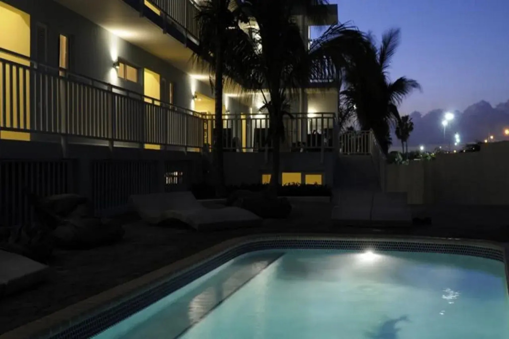 Dolphin Suites
