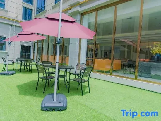 Vienna Hotel (Anshun Huangguoshu Guanling Bus Station)