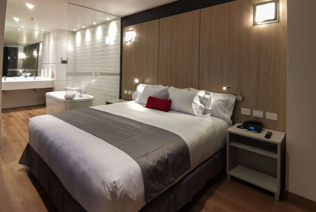 Ramada Encore by Wyndham Guadalajara Aeropuerto