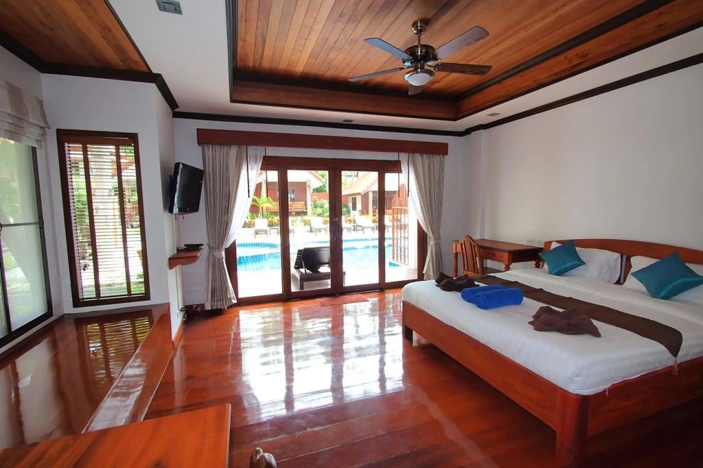 Blue Diamond Resort