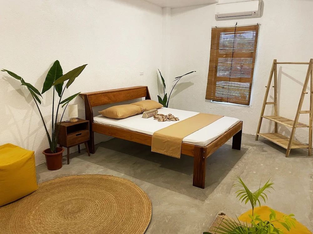 Sunlit Hostel