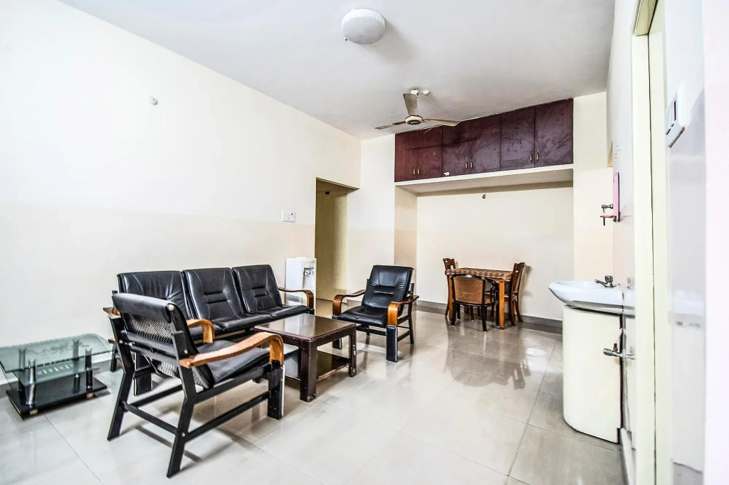 FabHotel Aditya Yatri Nivas - Nr Tirupati Railway Station