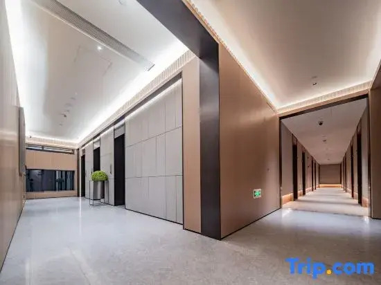 Ji Hotel (Chengdu High-tech Huirong International Plaza)