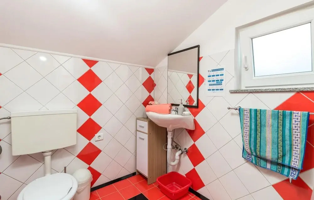 Beautiful Apartment in Lovran With Wifi and 1 Bedrooms