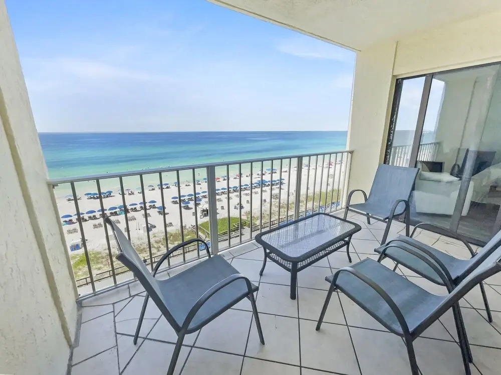 Regency Towers 714 2 Bedroom Condo by Redawning