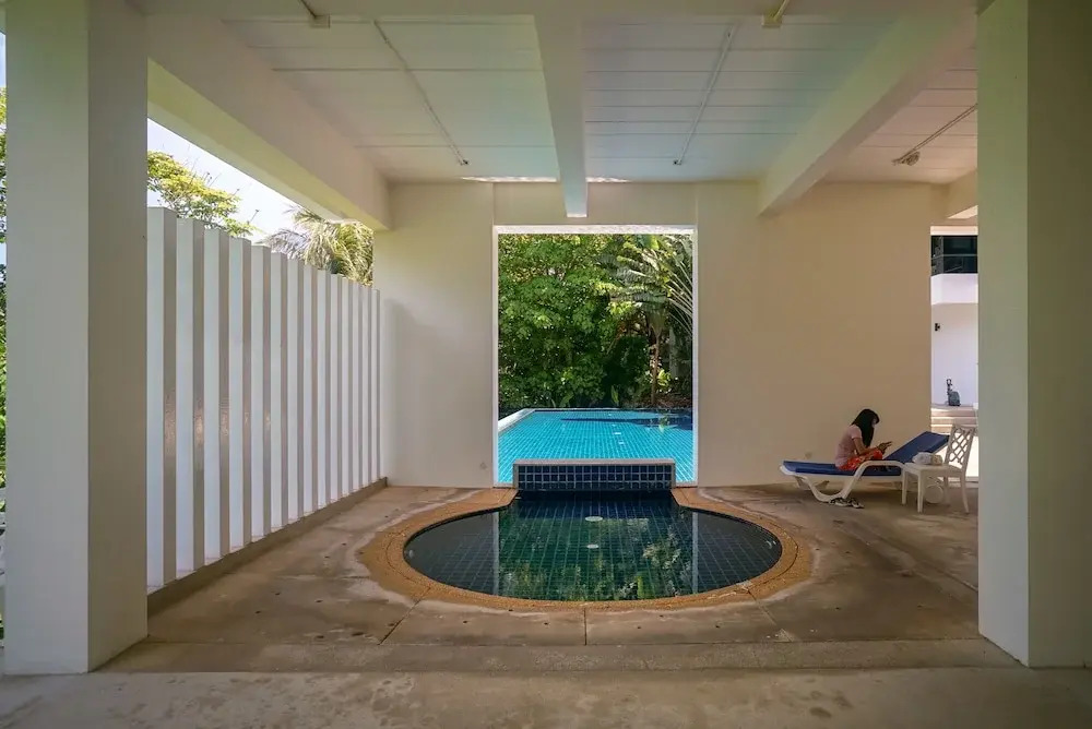 The Palm at Veloche Group by Lofty