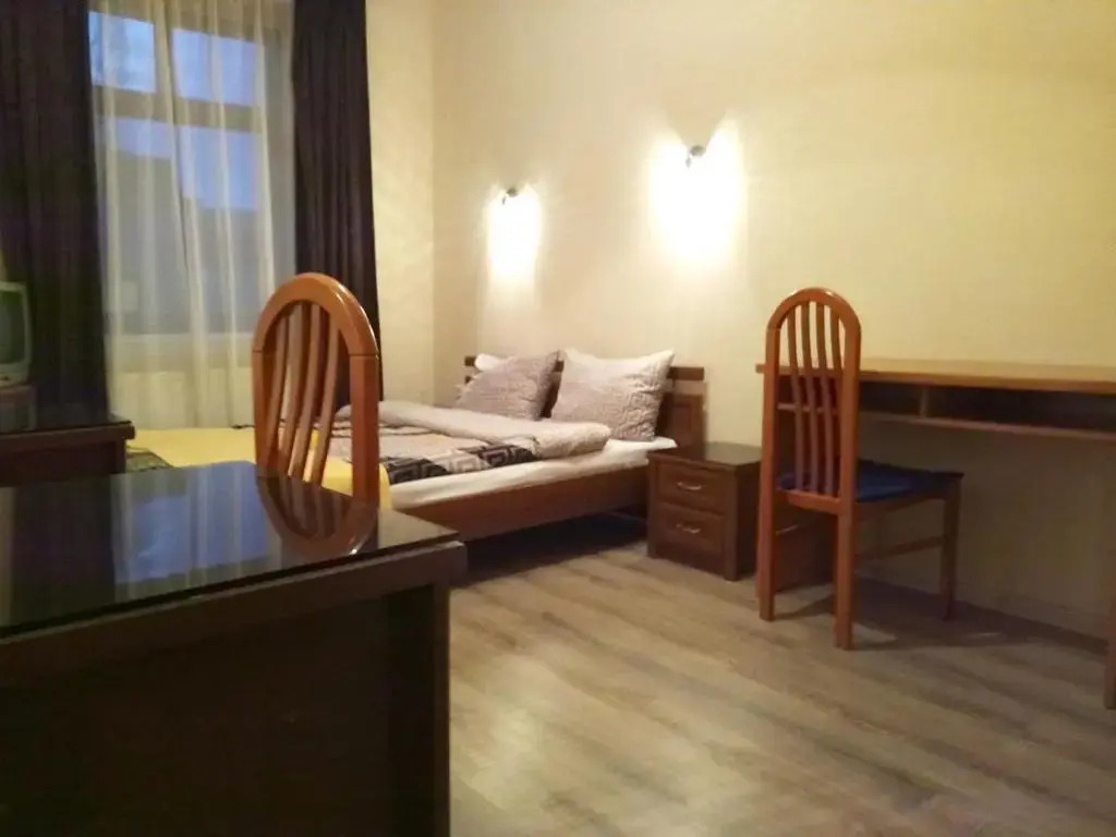 Eney Attic Three-Room Apartment