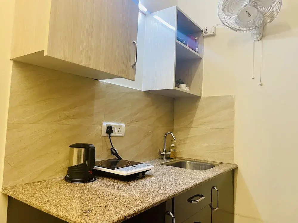 BluO 3BHK Golf course road with Balcony and Lift