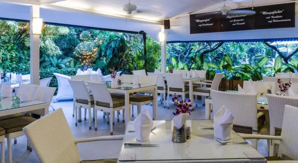 Lokal Phuket "Former K-Hotel" - SHA Extra Plus