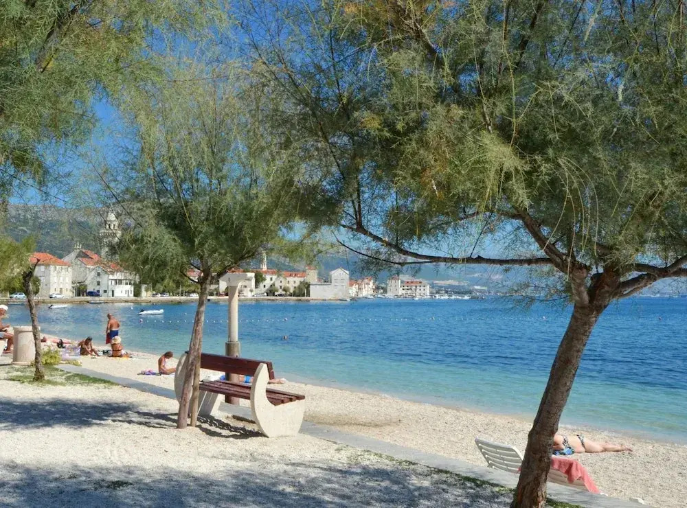 Stylish Kaštela Apartment With Modern Amenities and Free Parking