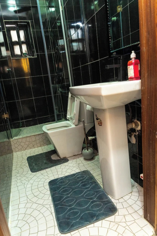 247 Luxury Apartment