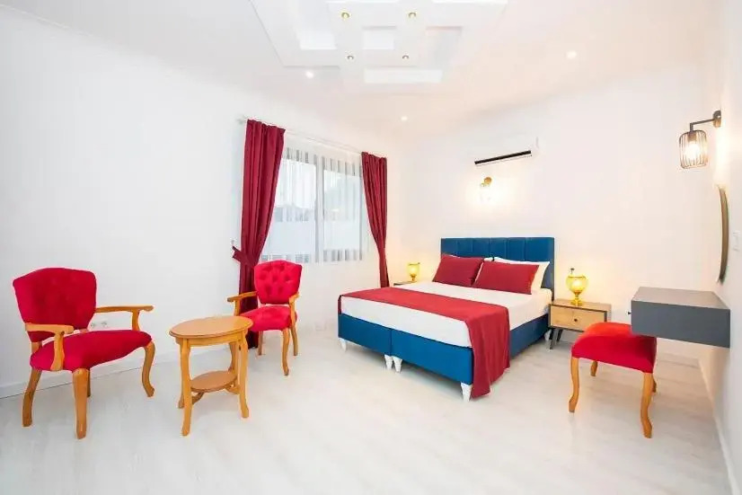 Astonishing 2-bedroom detached villa with pool