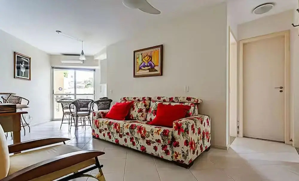 2 b ap, 400m the Beach, Jurere Downtown Rgp208