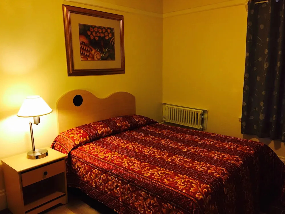 Aldrich Hotel