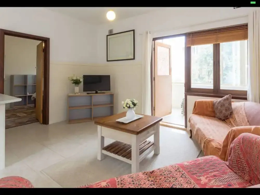 6 Bedroom Apartment near Perth