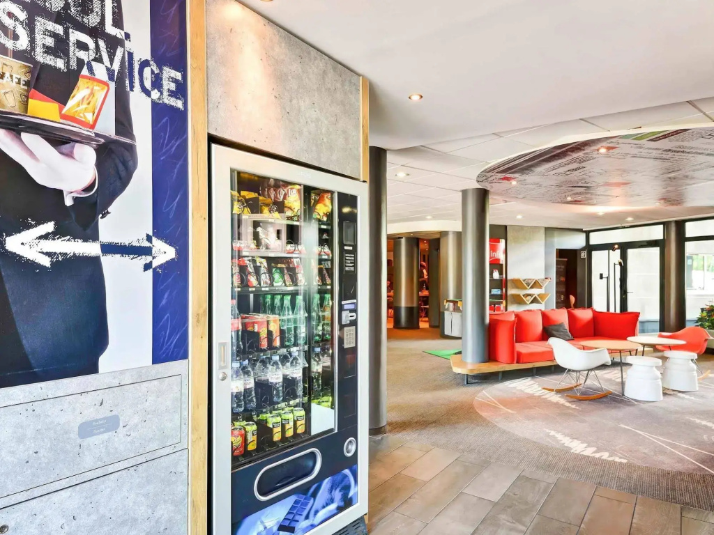 Ibis Orly Chevilly Tram 7