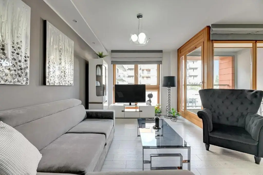 Aura - Riverside & Parking by Downtown Apartments