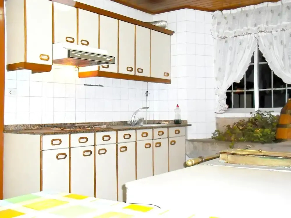 House With 4 Bedrooms in Ourol, With Wonderful Mountain View and Enclo