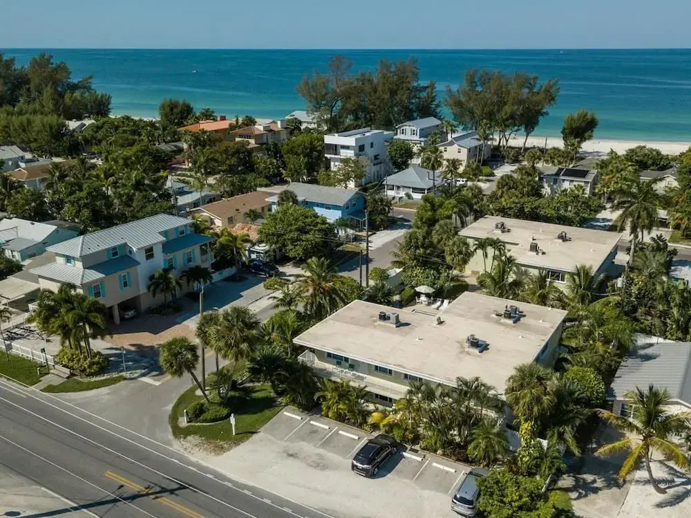 Palm Cay 3