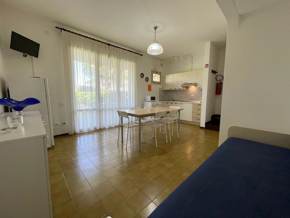 Precious Villa With Private Garden and Barbecue
