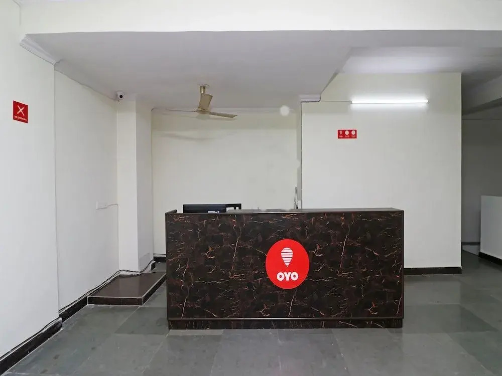 OYO 10172 Dhruv Residency