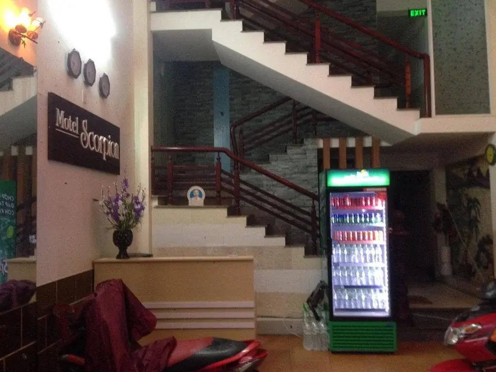 Scorpion Hotel